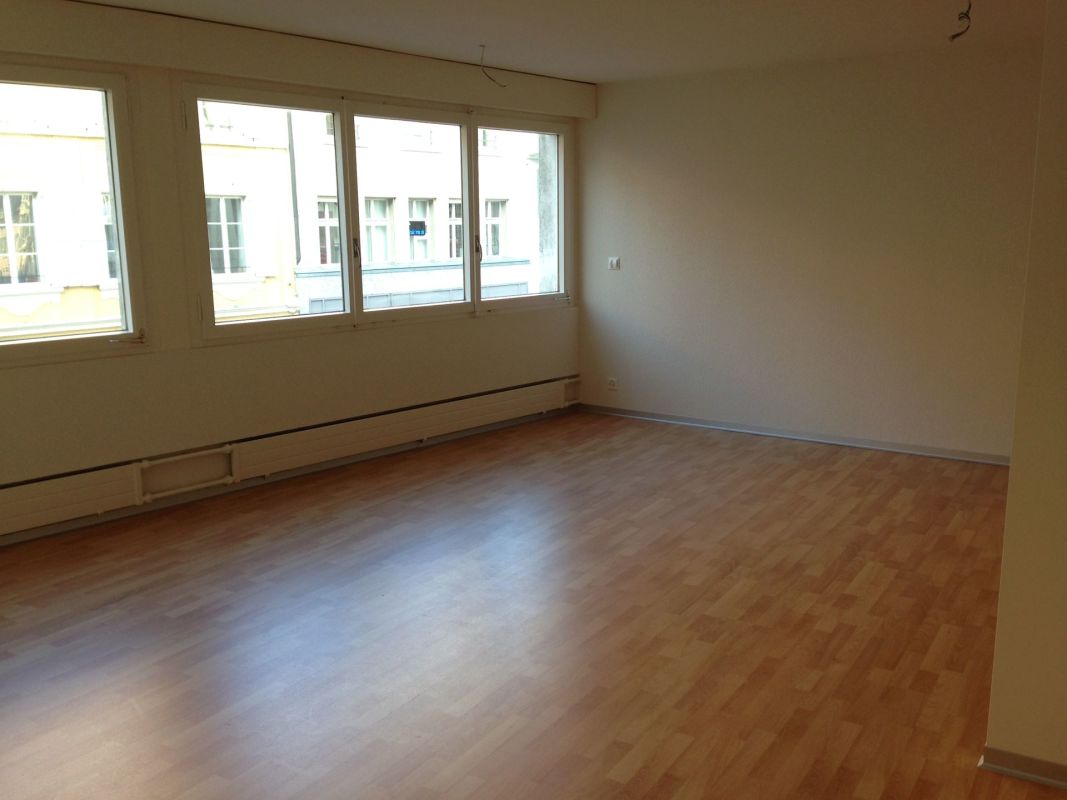 Miete: Helle Wohnung im Herzen der Stadt